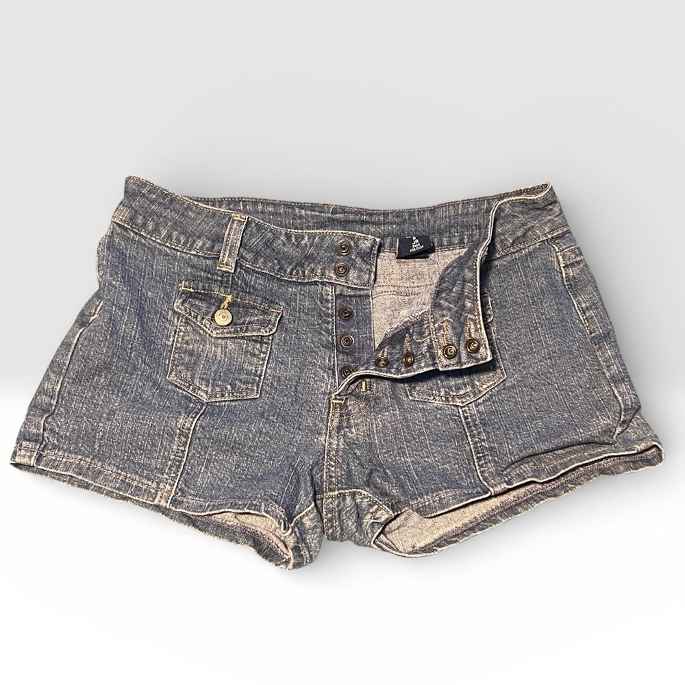Y2K Limited Too Juniors Size 3 Denim Booty Shorts with Button Accents - Picture 3 of 5